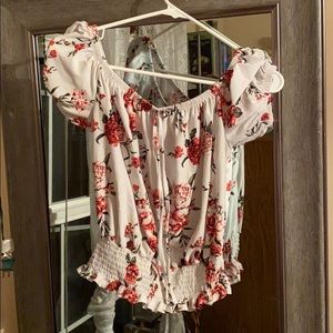Cute floral singe waist top